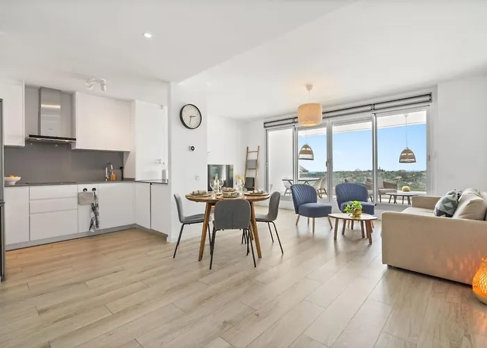 Apartamento Modern With Terrace & Sea Views In Cancelada - *